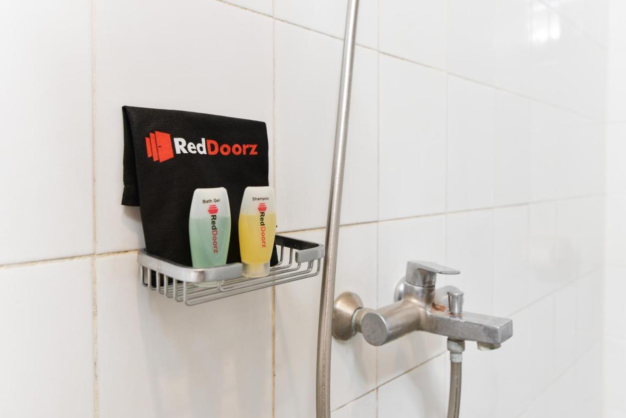 Reddoorz Plus @ Raya Legian 외부 사진