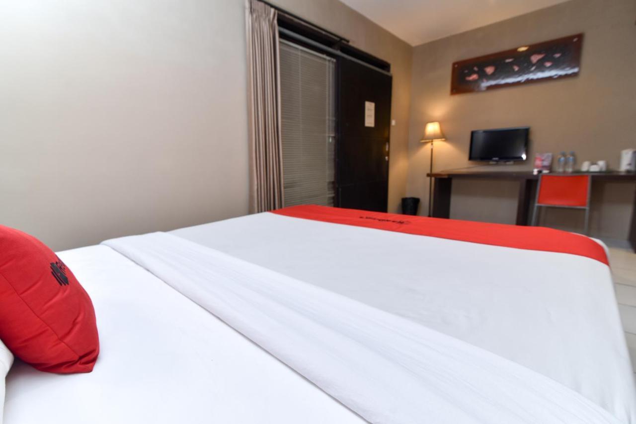 Reddoorz Plus @ Raya Legian 외부 사진